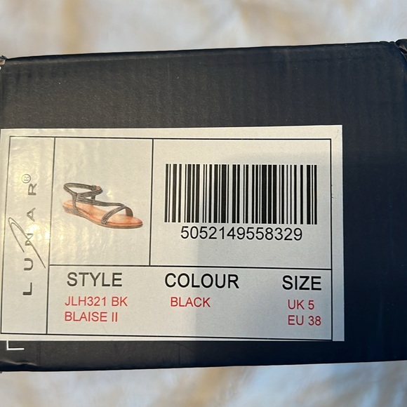 Padded footbed rhinestone sandals - Picture 4 of 6